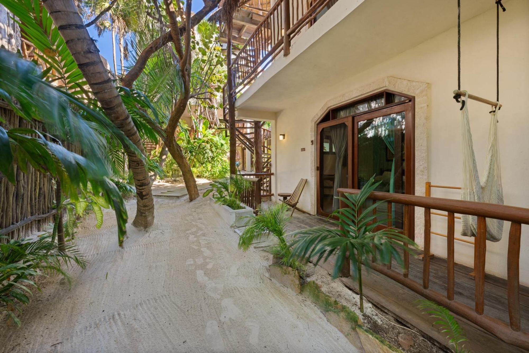 Playa Canek Beachfront Eco Hotel Tulum Eksteriør bilde